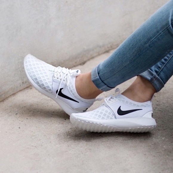 White Nike Juvenates